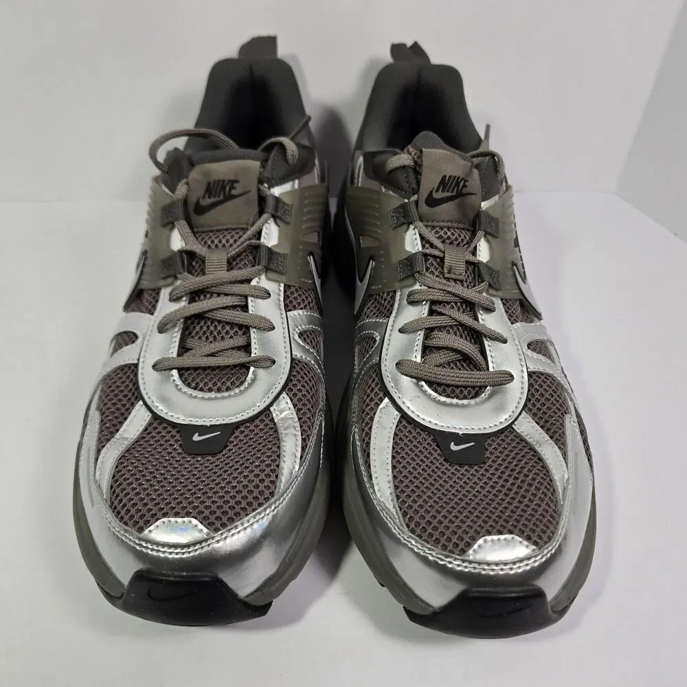 Mens 14 Nike V2K RUN Cave Stone Silver Black Metallic Shoes Sneakers HQ1678-200